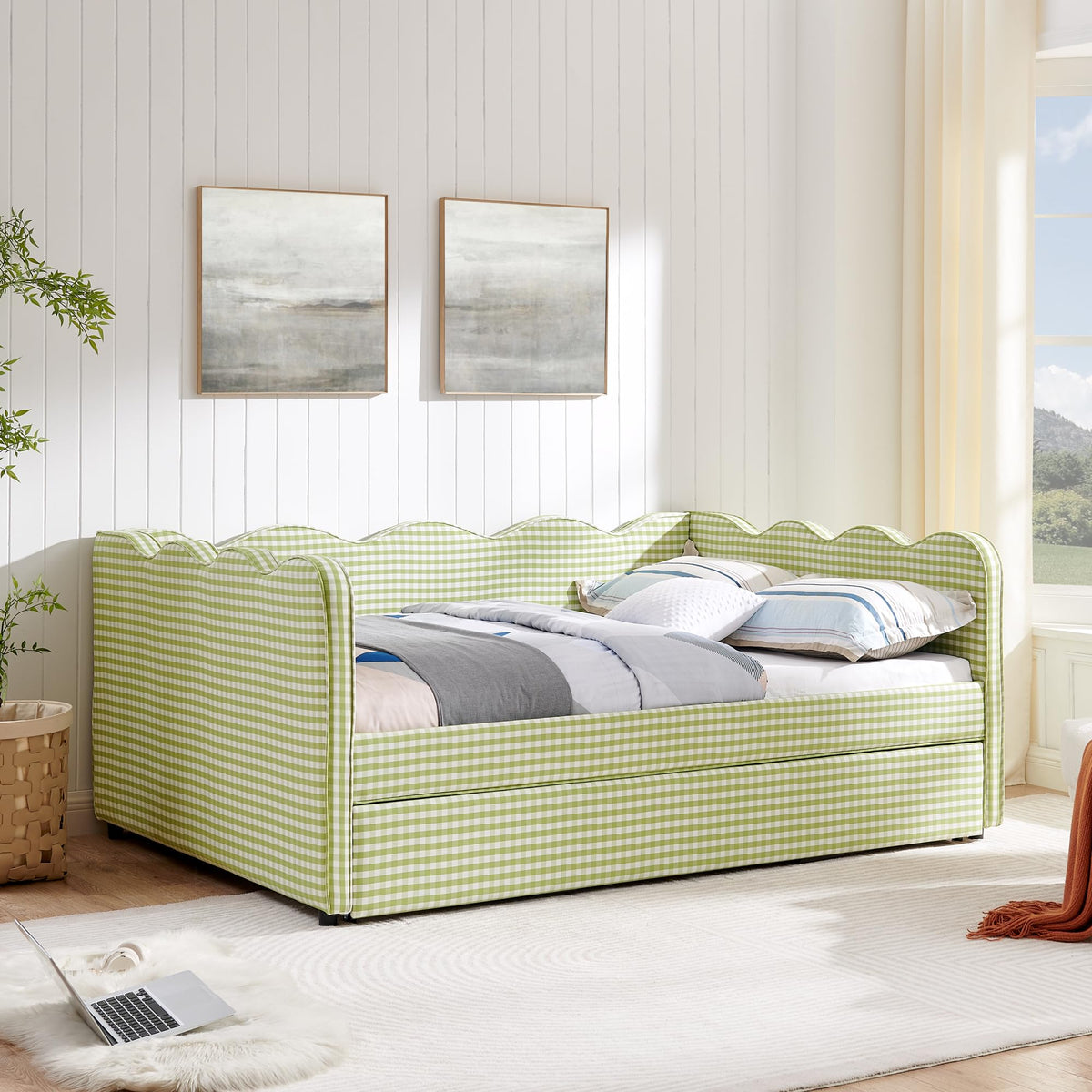 Green Gingham Full to King Upholstered Daybed with Trundle Q52410